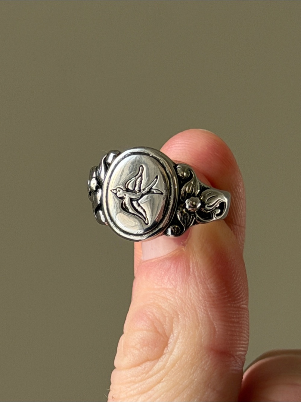 Vintage swallow bird ring